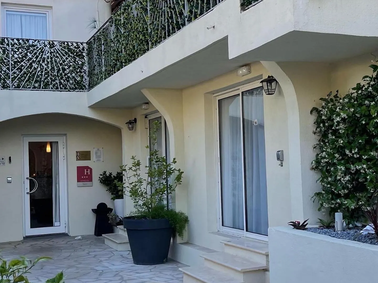 ***  Hotel La Bastide Gourmande à La Colle-sur-Loup France